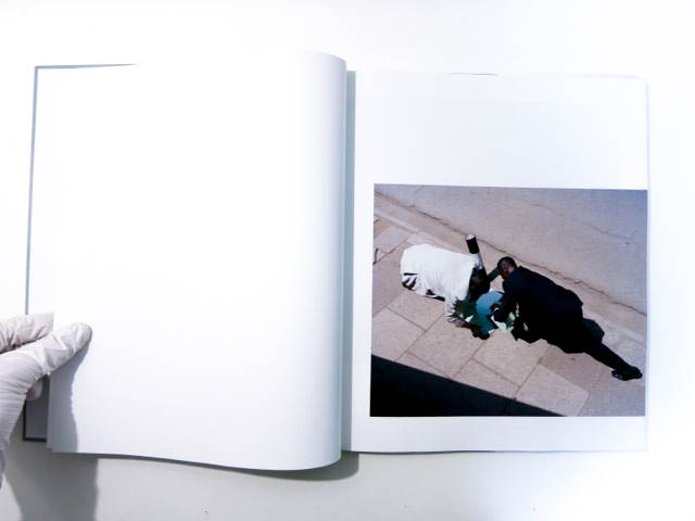 Viviane Sassen / Parasomnia 写真集 Viviane Sassen / Parasomnia 写真集 Amazon | Viviane Sassen