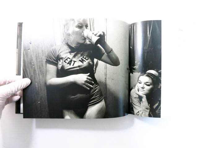 古本】スーザン・マイゼラス写真集: SUSAN MEISELAS: CARNIVAL STRIPPERS